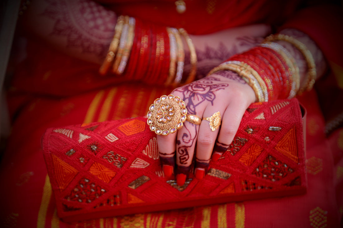 Gold-plated-kundan-stone-round-finger-ring-women-wedding