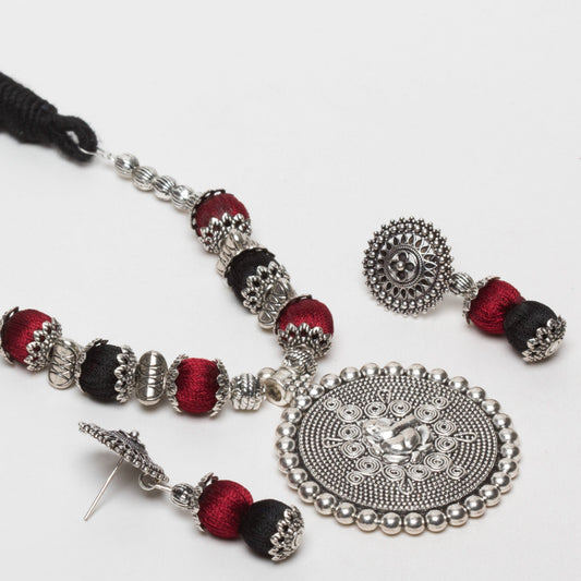 Bindhani Marron black handcustomized necklace jewellary set
