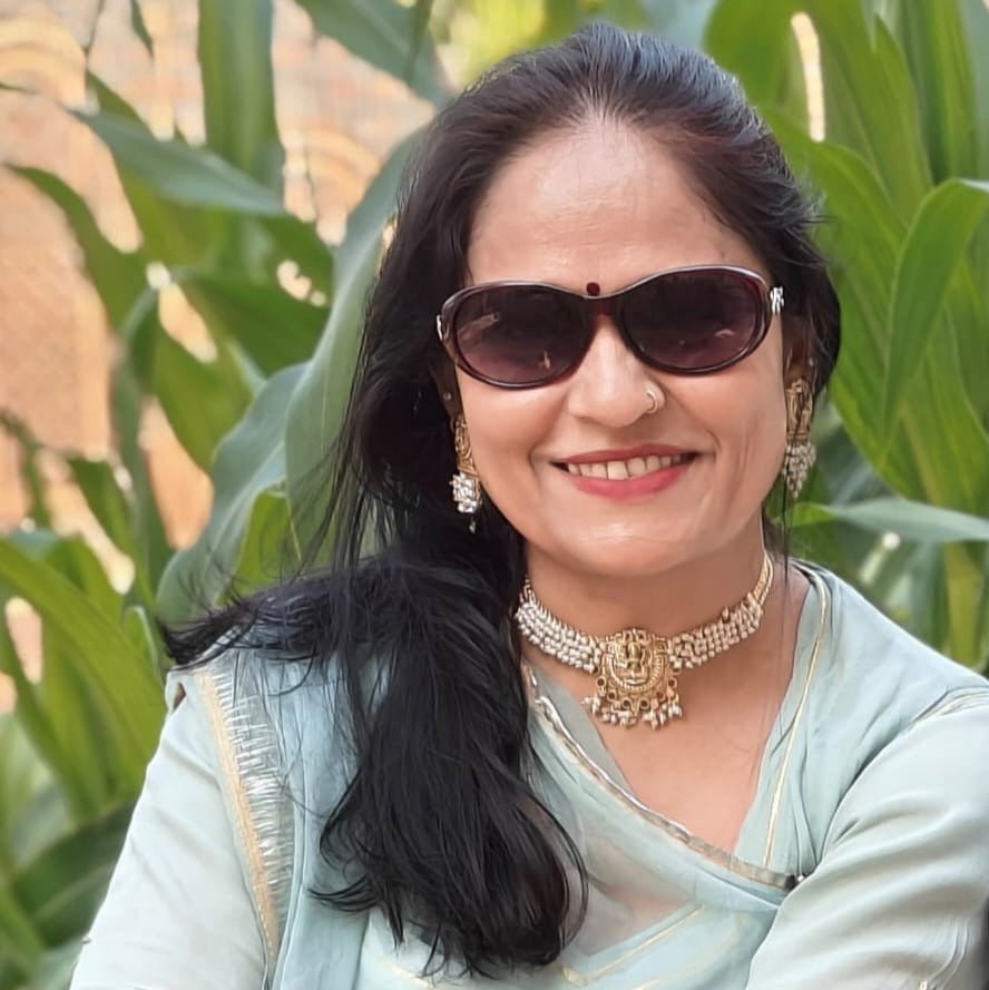 Breaking Stereotypes with Style: When Temple Jewelry Meets Rajputi poshak and Royalty both.