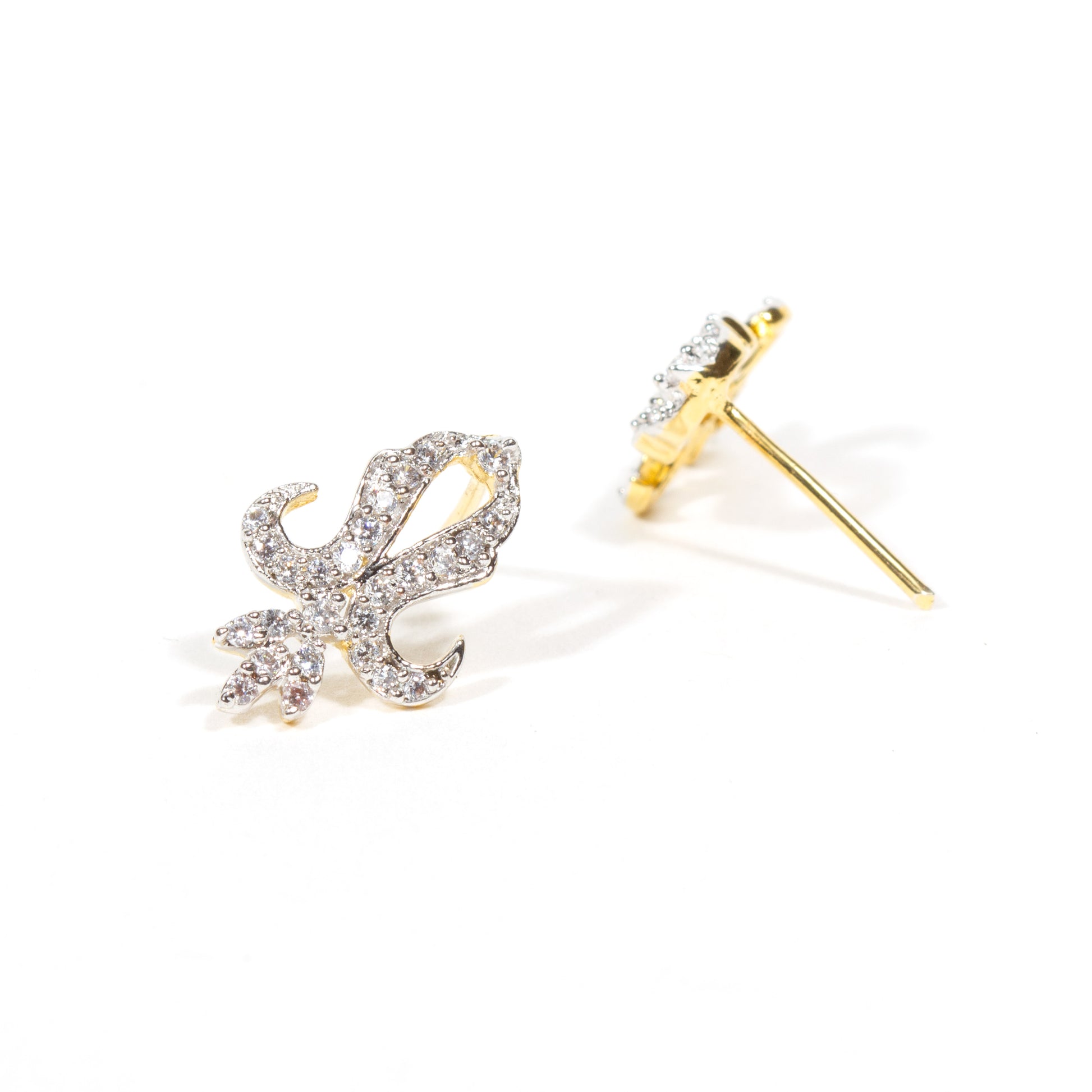 Bindhani-AD-CZ-Flower-Shaped-Studs-for-women