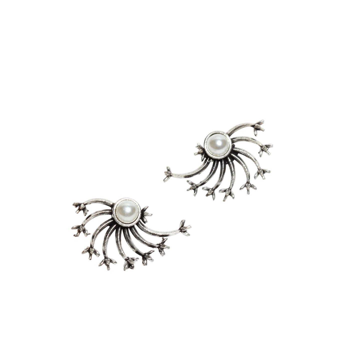 Bindhani-Oxidized-Silver-Finish-Stud-Earrings