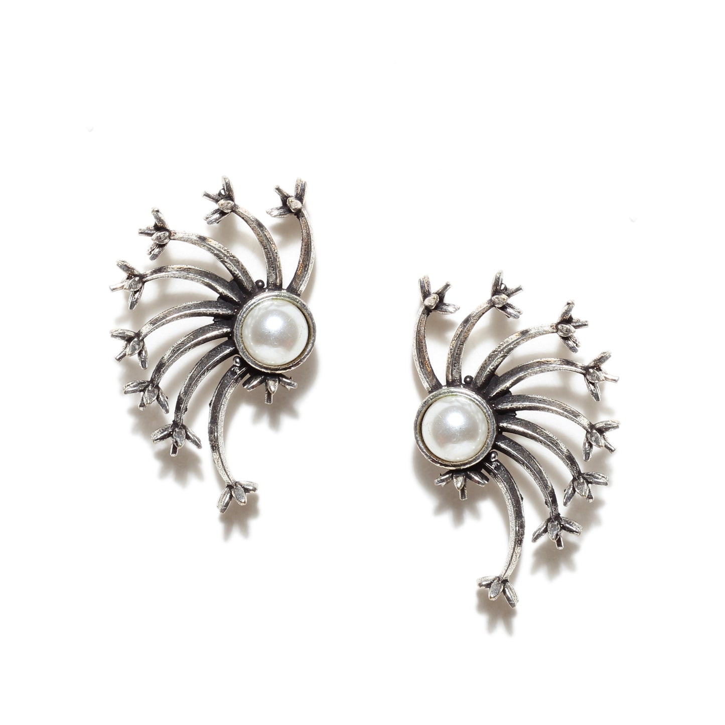 Bindhani-Oxidized-Silver-Stud-Earrings-for-women