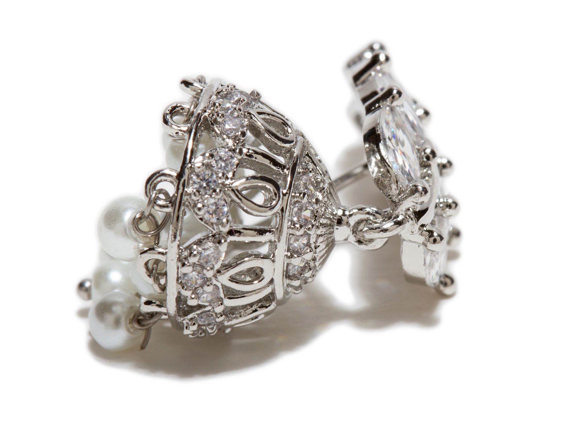 bindhani-Silver-plated-AD-stone-jhumki-earrings