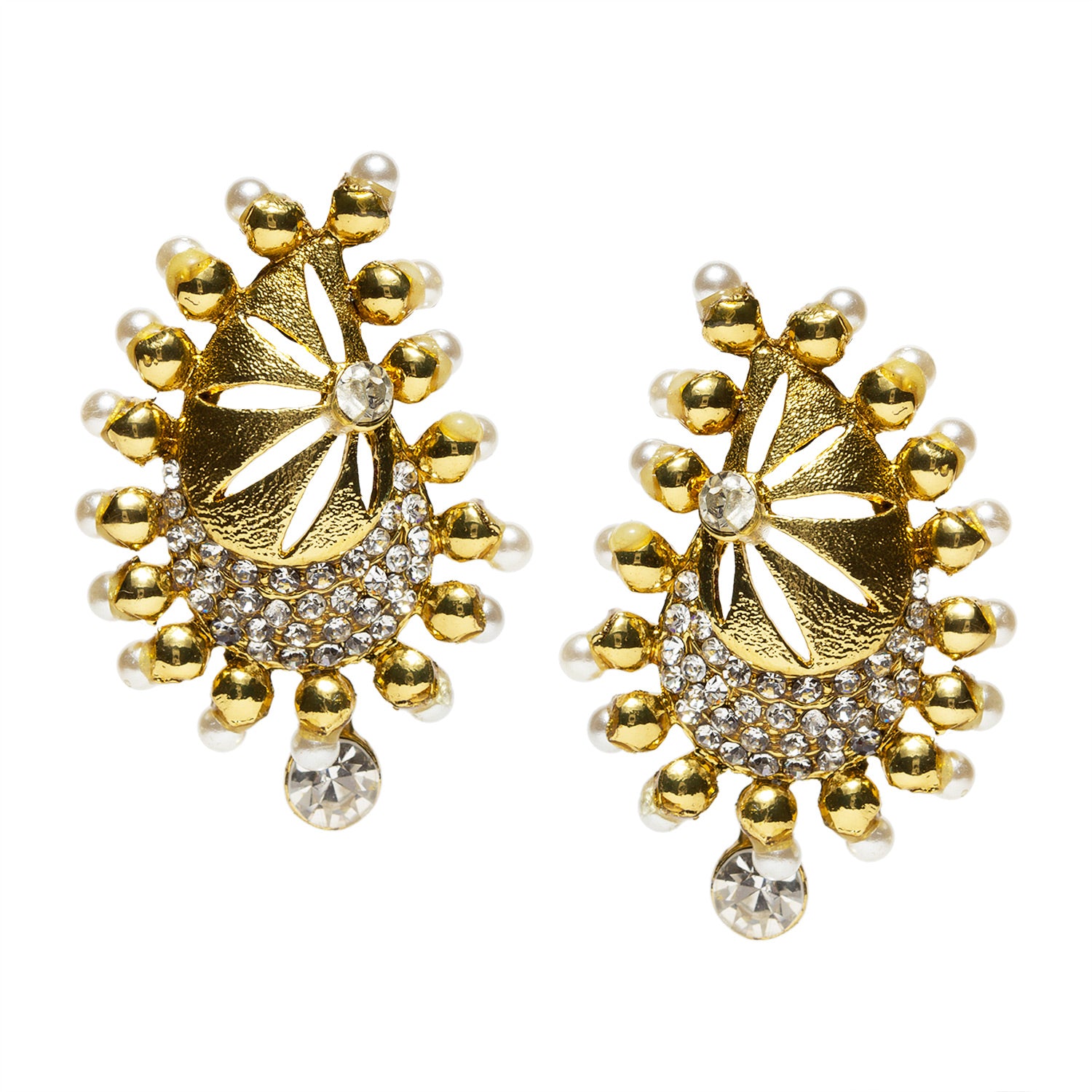 Buy online White Metal Studs Earring from fashion jewellery for Women by  Gehena By Estele for ₹168 at 76% off | 2024 Limeroad.com
