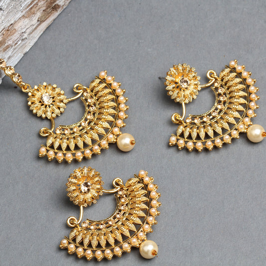 Bindhani Chandbali Earrings Tikka 