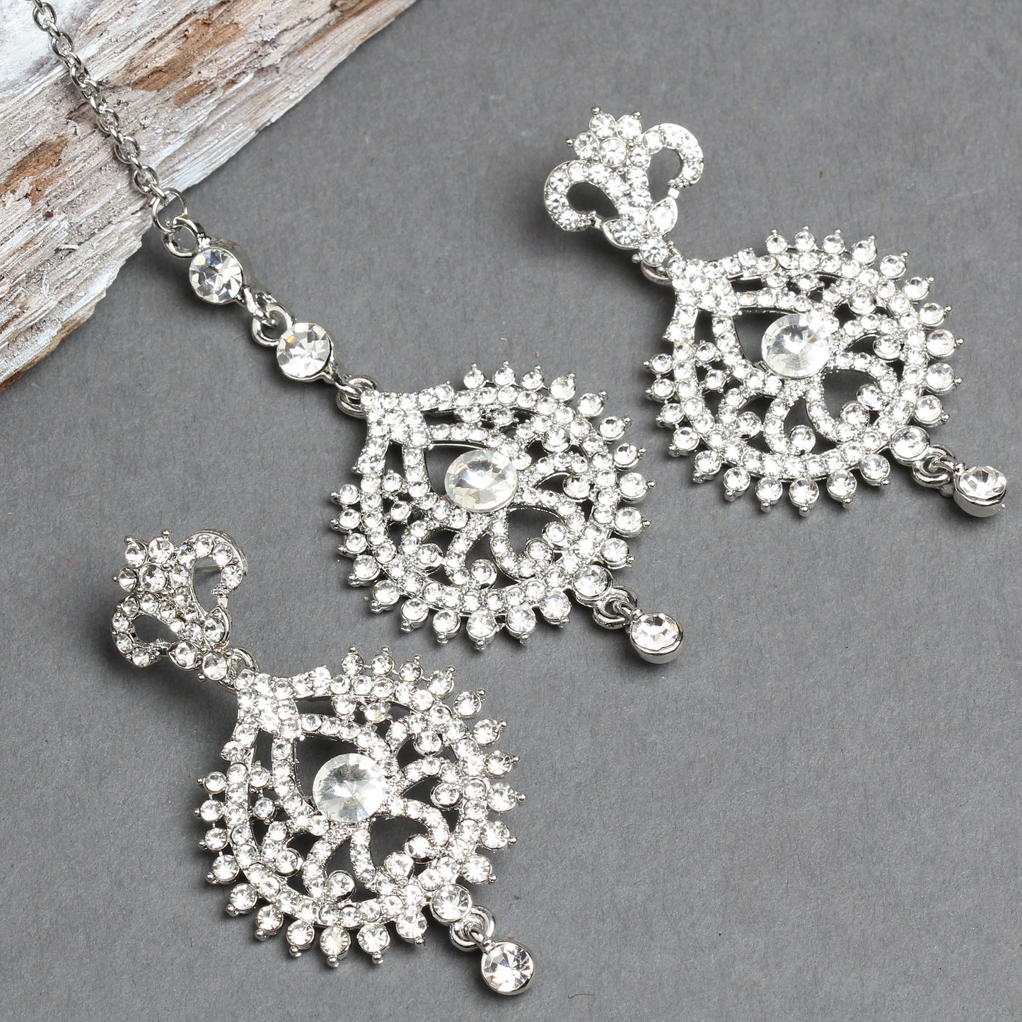 Bindhani silver plated earrings tikka set for women